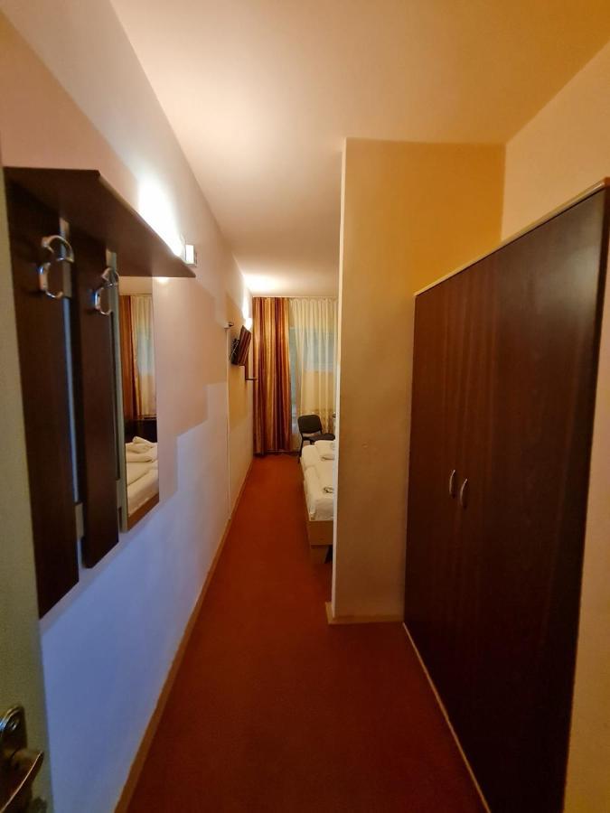 Văliug Randunica酒店 客房 照片