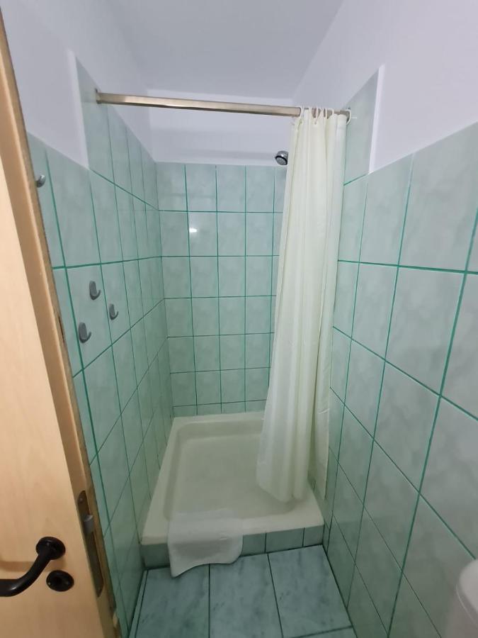 Văliug Randunica酒店 外观 照片